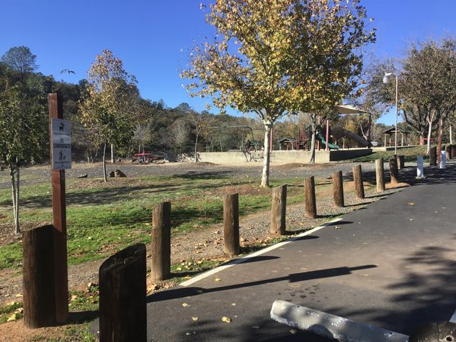 992 Iroquois Cir, Copperopolis, CA 95228