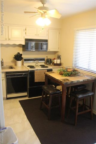 29160 Tessmer, Madison Heights, MI 48071