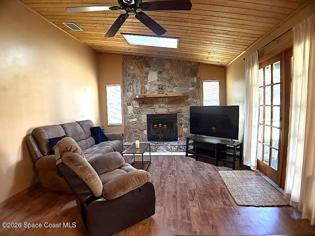 416 Orlov Road NW, Palm Bay, FL 32907