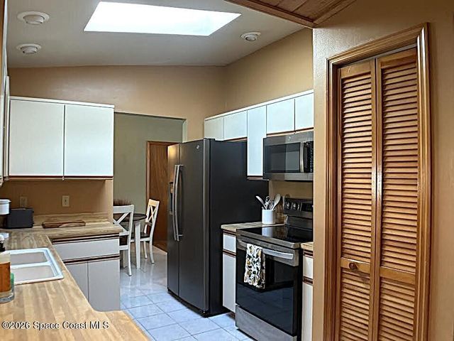 416 Orlov Road NW, Palm Bay, FL 32907