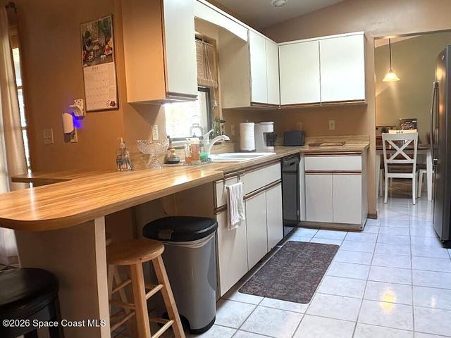 416 Orlov Road NW, Palm Bay, FL 32907