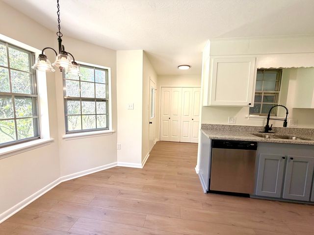 717 Berkshire Dr., Hattiesburg, MS 39402