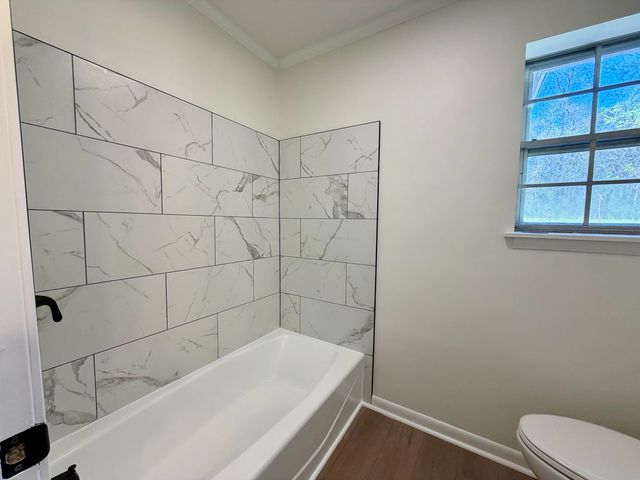 717 Berkshire Dr., Hattiesburg, MS 39402