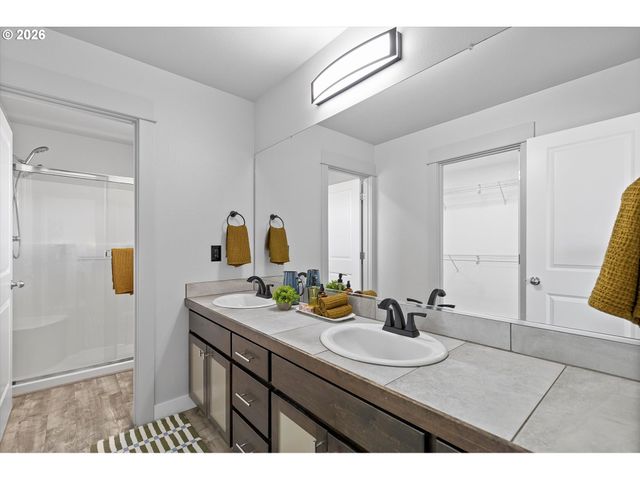 19257 OAK Ave, Sandy, OR 97055