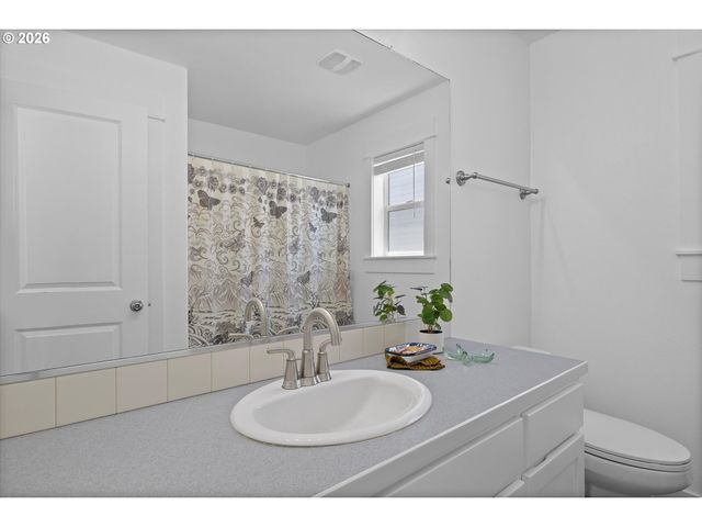 19257 OAK Ave, Sandy, OR 97055