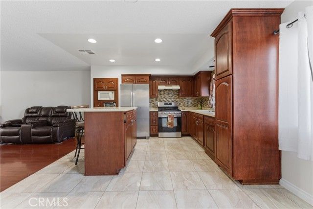 9200 Palm Street 6, Bellflower, CA 90706