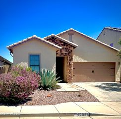 42635 N 43 Drive, New River, AZ 85087