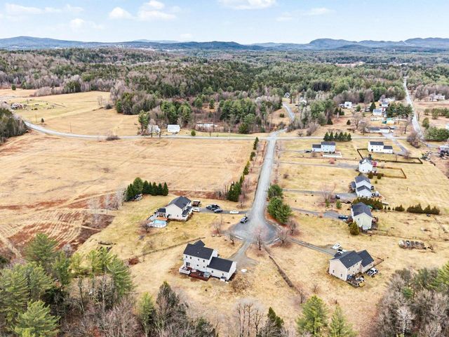 27 Sawmill Lane, Westford, VT 05494