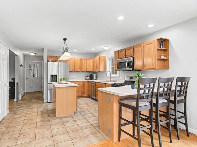 27 Sawmill Lane, Westford, VT 05494