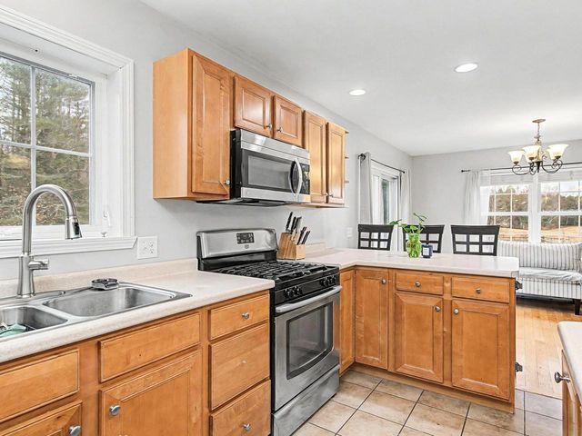 27 Sawmill Lane, Westford, VT 05494