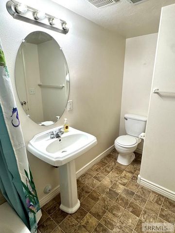 171 Robison Drive, Ammon, ID 83406