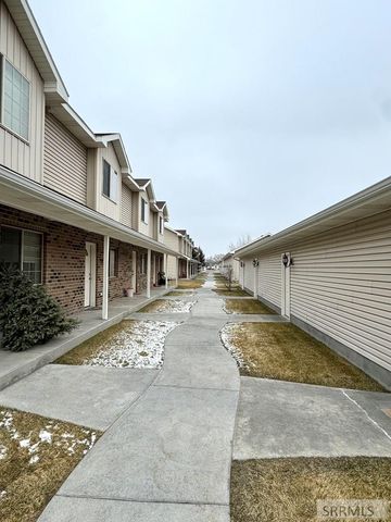 171 Robison Drive, Ammon, ID 83406