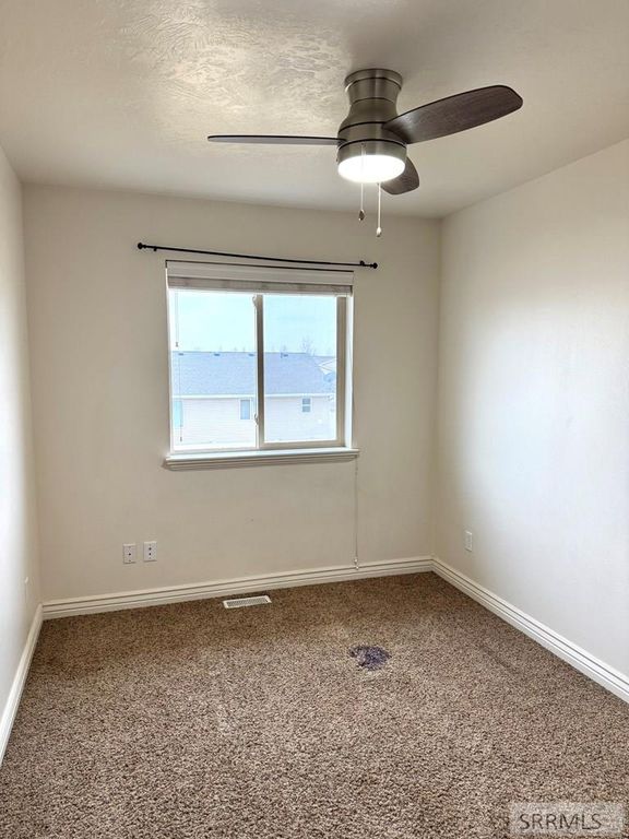 Image 15 of property listing at 171 Robison Drive, Ammon, ID 83406