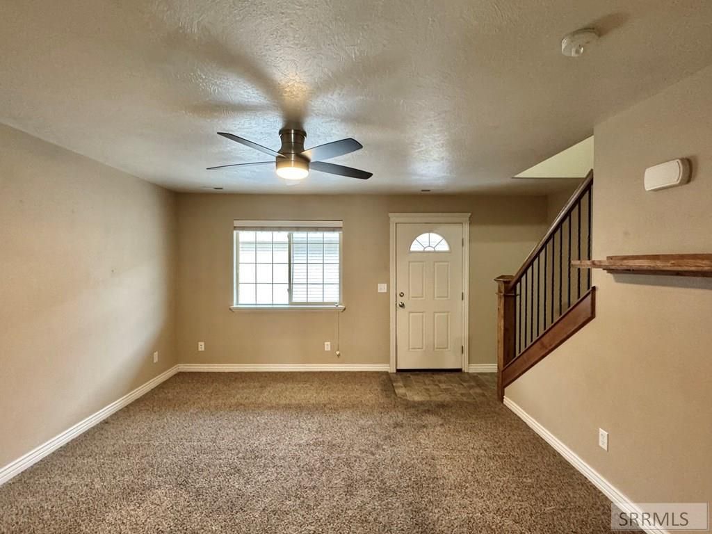 Image 2 of property listing at 171 Robison Drive, Ammon, ID 83406