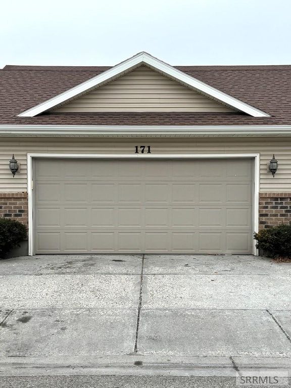 Image 21 of property listing at 171 Robison Drive, Ammon, ID 83406