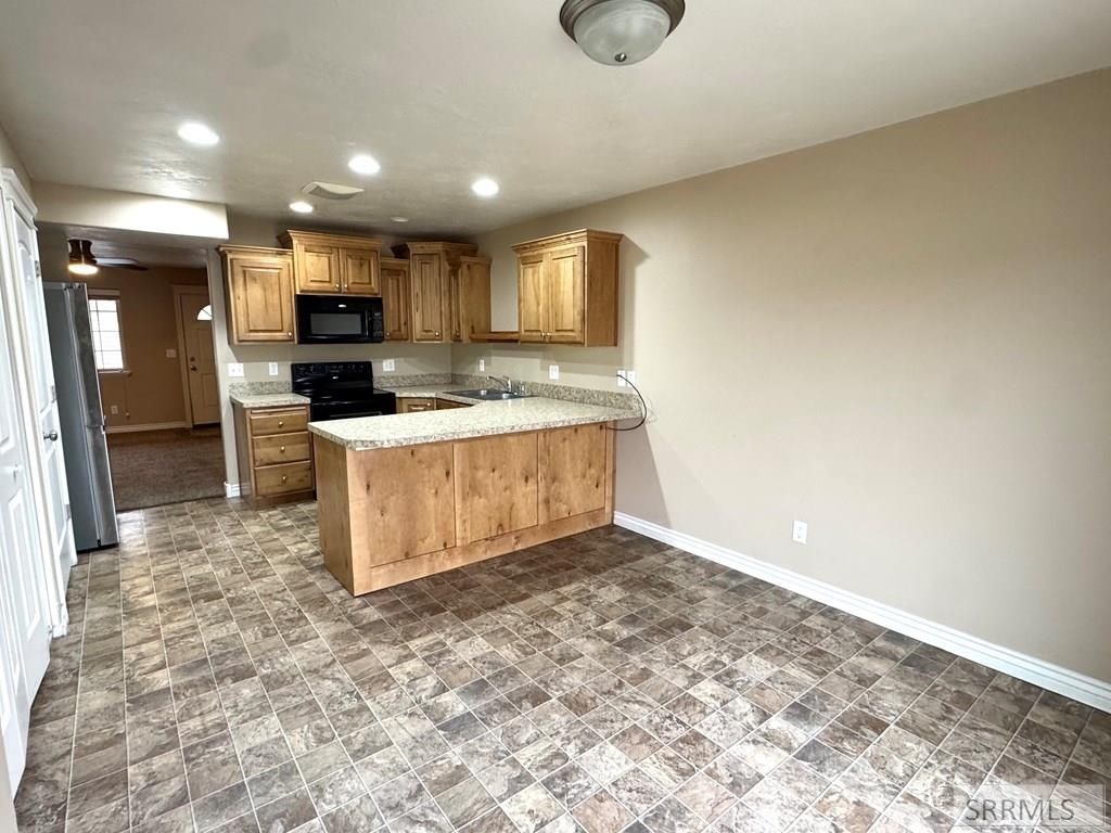 Image 4 of property listing at 171 Robison Drive, Ammon, ID 83406