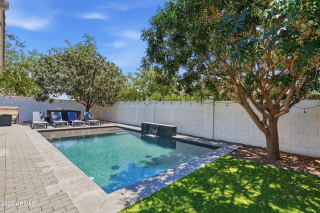 4385 E MESQUITE Street, Gilbert, AZ 85296