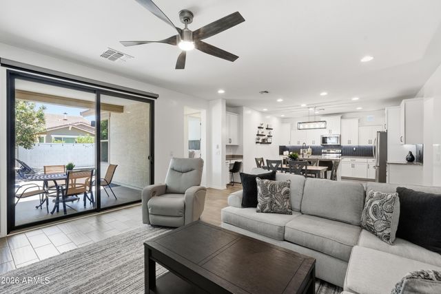 4385 E MESQUITE Street, Gilbert, AZ 85296