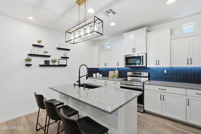 4385 E MESQUITE Street, Gilbert, AZ 85296