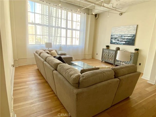 312 W 5th Street 202, Los Angeles, CA 90013