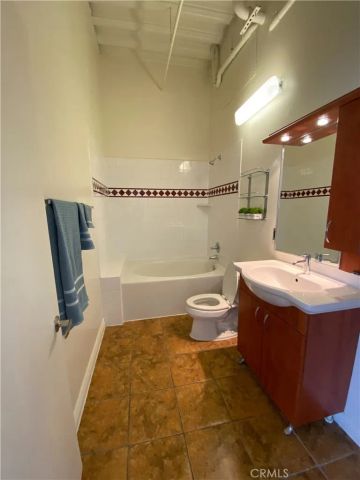 312 W 5th Street 202, Los Angeles, CA 90013