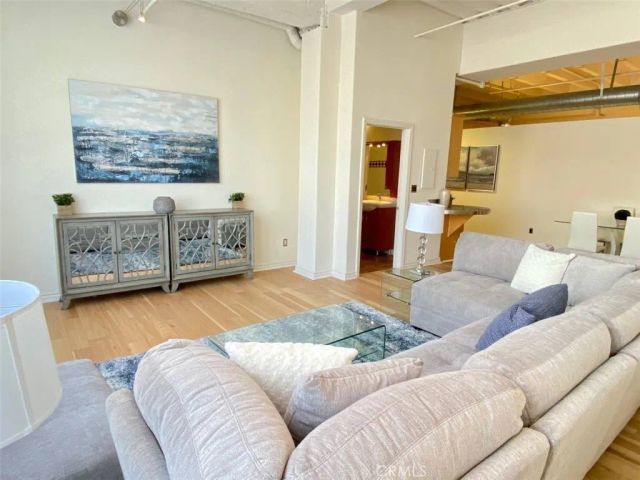 312 W 5th Street 202, Los Angeles, CA 90013