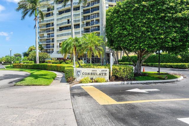 1900 Consulate Place 205, West Palm Beach, FL 33401