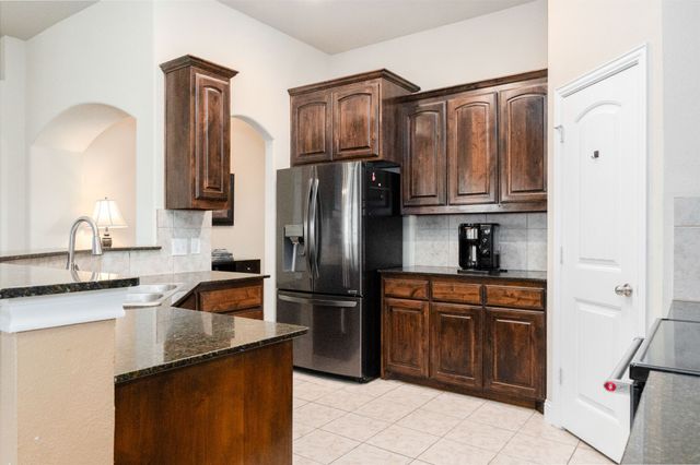 5629 Spirit Lake Drive, Fort Worth, TX 76179