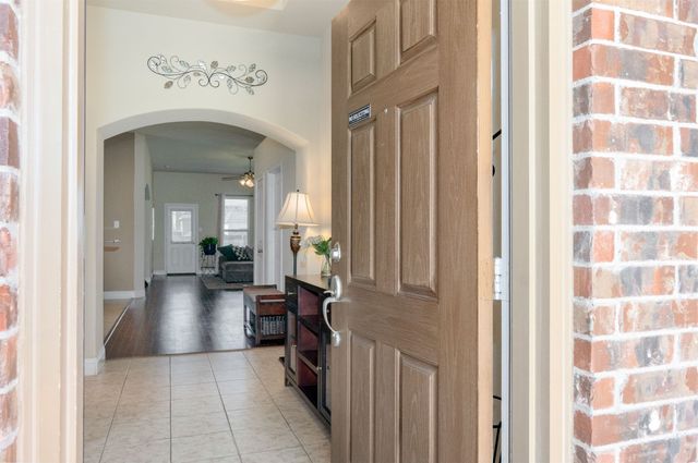 5629 Spirit Lake Drive, Fort Worth, TX 76179