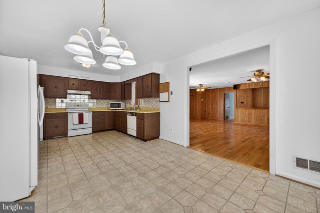 7450 BELLE RIDGE CT, Hughesville, MD 20637