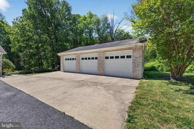 7450 BELLE RIDGE CT, Hughesville, MD 20637