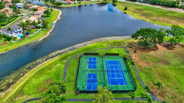 7745 Springfield Lake Drive, Lake Worth, FL 33467