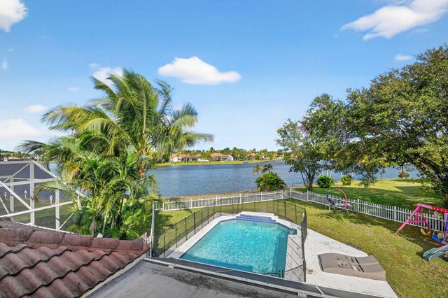 7745 Springfield Lake Drive, Lake Worth, FL 33467