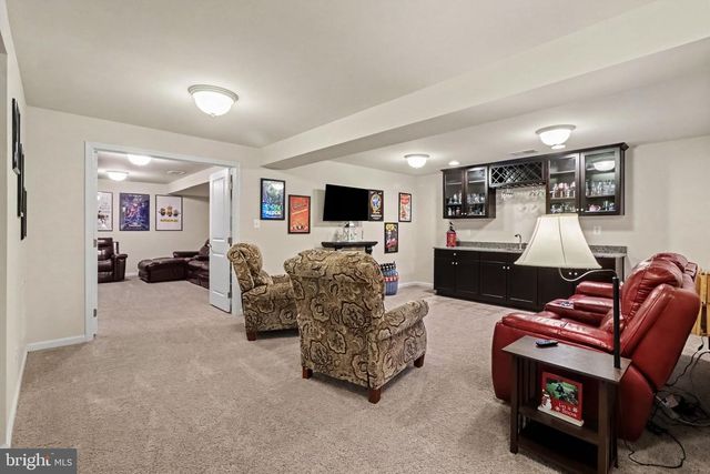206 TAVERN BLVD., Boiling Springs, PA 17007