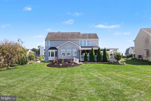 206 TAVERN BLVD., Boiling Springs, PA 17007