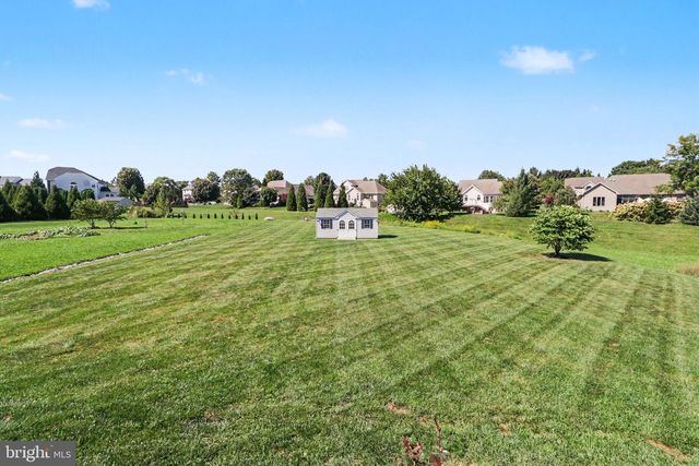 206 TAVERN BLVD., Boiling Springs, PA 17007