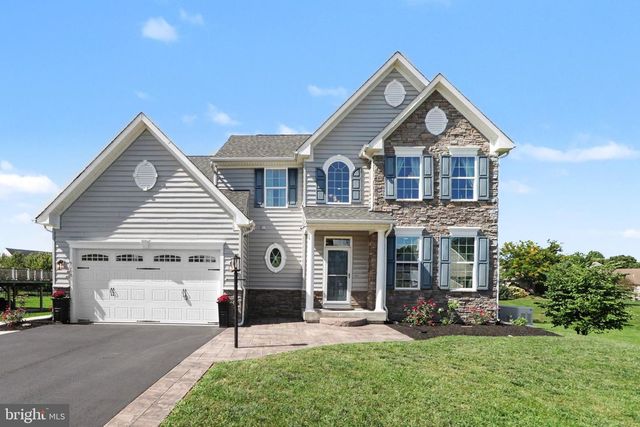 206 TAVERN BLVD., Boiling Springs, PA 17007