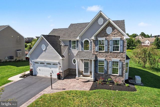 206 TAVERN BLVD., Boiling Springs, PA 17007