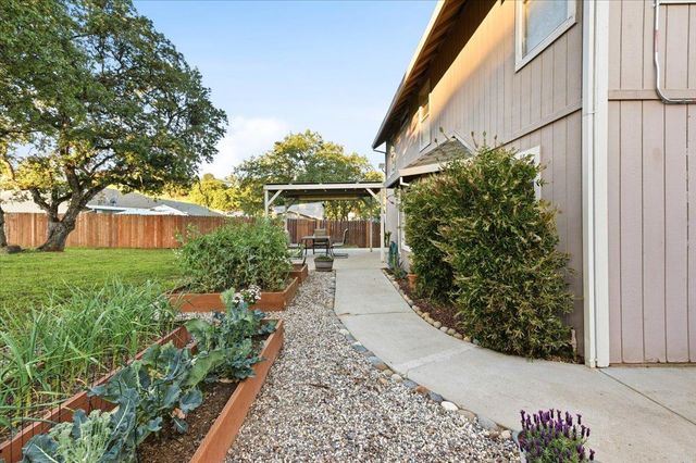 8205 Platinum Cir, Smartsville, CA 95977