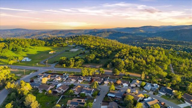 8205 Platinum Cir, Smartsville, CA 95977