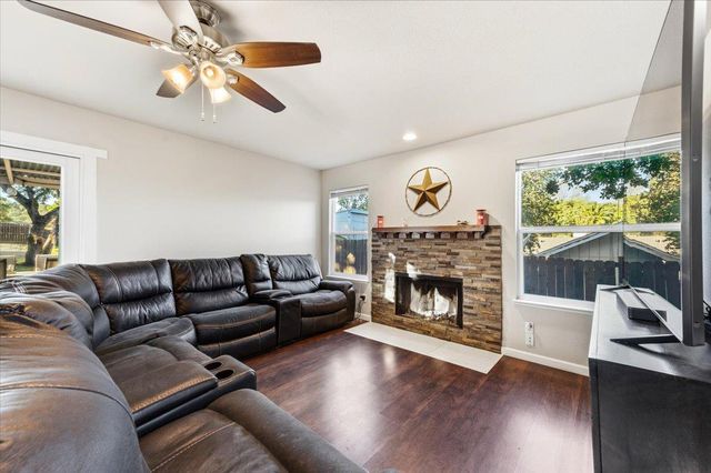 8205 Platinum Cir, Smartsville, CA 95977