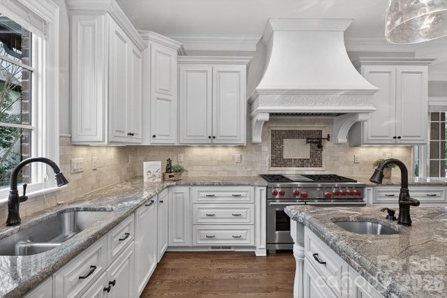 7915 Skye Lochs Drive, Waxhaw, NC 28173