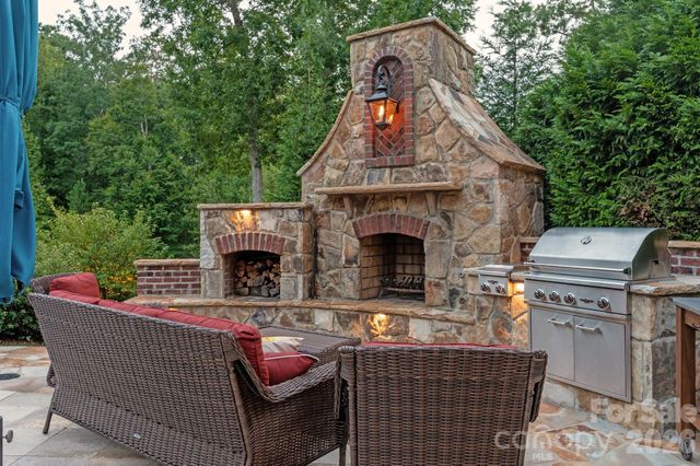 7915 Skye Lochs Drive, Waxhaw, NC 28173