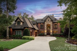 7915 Skye Lochs Drive, Waxhaw, NC 28173