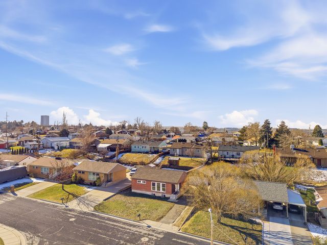 5123 S 550 W, Washington Terrace, UT 84405