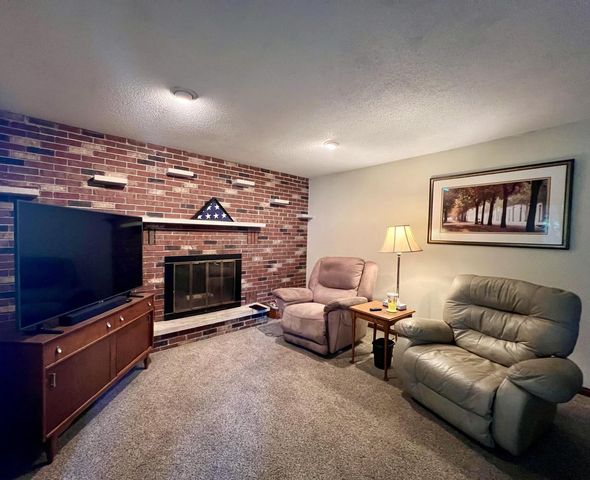 1216 Pinecrest LANE, Onalaska, WI 54650