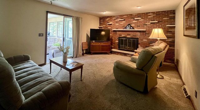 1216 Pinecrest LANE, Onalaska, WI 54650