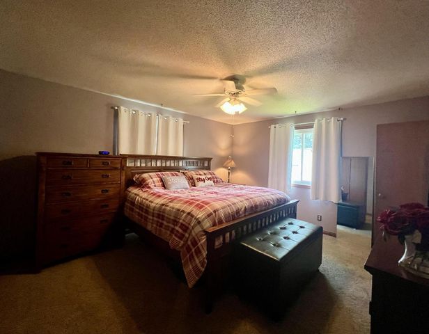 1216 Pinecrest LANE, Onalaska, WI 54650