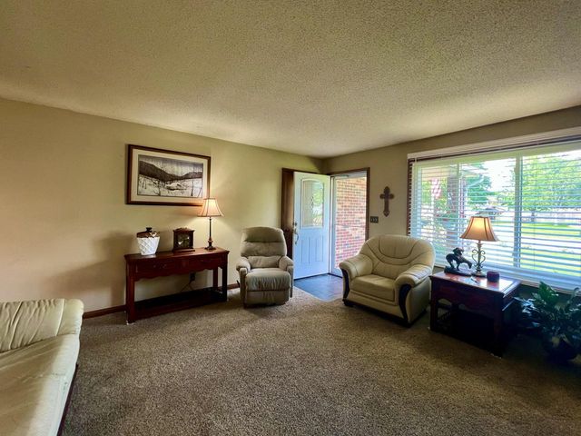 1216 Pinecrest LANE, Onalaska, WI 54650