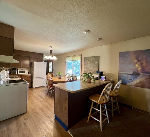 1216 Pinecrest LANE, Onalaska, WI 54650